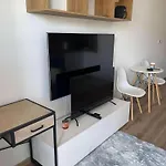4Chi - Wiktoryn House