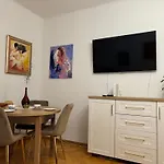 Klimatyczny Apartament Na Bielanach Przy Metrze