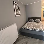 77 Wiktoryn Studio