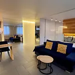 Modzelewskiego, Metro Wierzbno, Free Parking, 100Mbps Wi-Fi, Remote-Ready