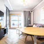 Vipwarsawapartments Amber Mennica Residence