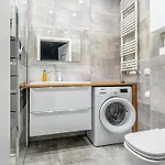 Rentplanet - Apartament Przy Muzeum Powstania Warszawskiego