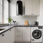 Saxon Garden Prestige Studio