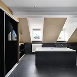 3 Floor Luxury Apartment 150 M2- Downtown View
