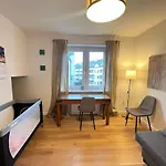 New 2Floor Apartment Security Park Mall Ski Airport