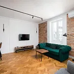 City Centre Stylish Apartment