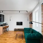 City Centre Stylish Apartment