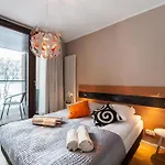 Deluxe Apartments Free Parking