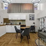 Ogrod Krasinskich Apartments