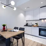 Towarowa Towers Residences