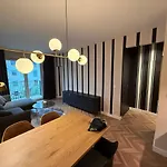 Premium 1Bd Apartment With Private Balcony In Mlynow