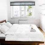 Accommodo Solidarity One Bedroom Condo