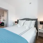 P&O Apartments Emilii Plater