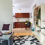 Żoliborz Green Garden Apartment