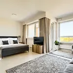 Luxlux Apartments Afara
