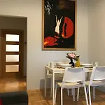 Rent0Nline Hoza Apartment Center Metro