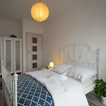 Cloud Apartments