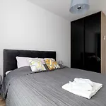 Warsaw Airport 3-Bedroom Apartment