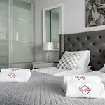 Naviflat - West Side Apartment