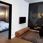 Come&Stay Apartments Wola