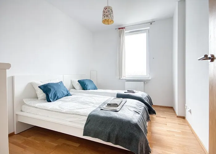 Vive Modern 3-Bedroom Flat In Guarded Estate, Parking