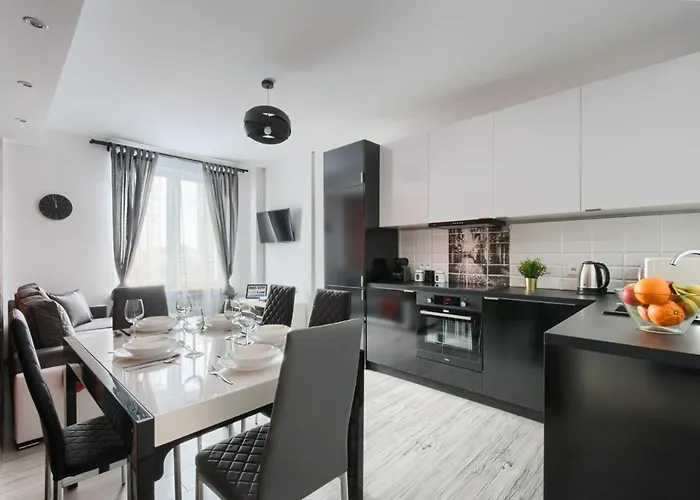 Oomph Warsaw Central Premium Apartments