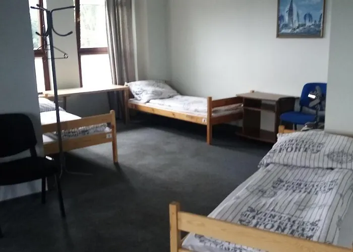 Hostel Sunrise Przy Dw. Zachodnim