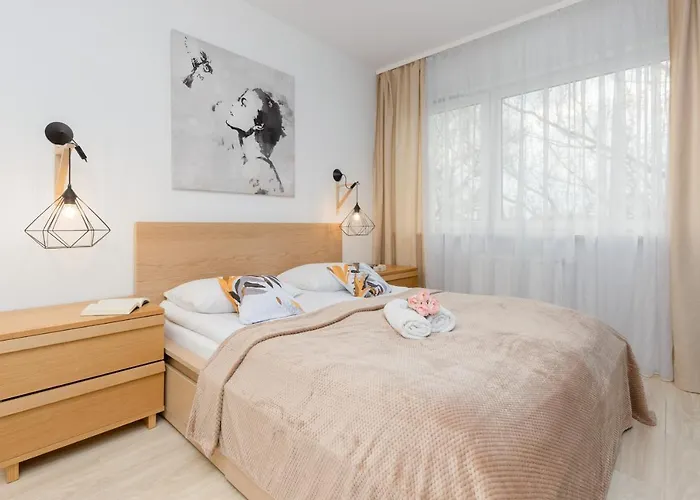 Warsaw Sokolowska One Bedroom Apartament By Noclegi Renters