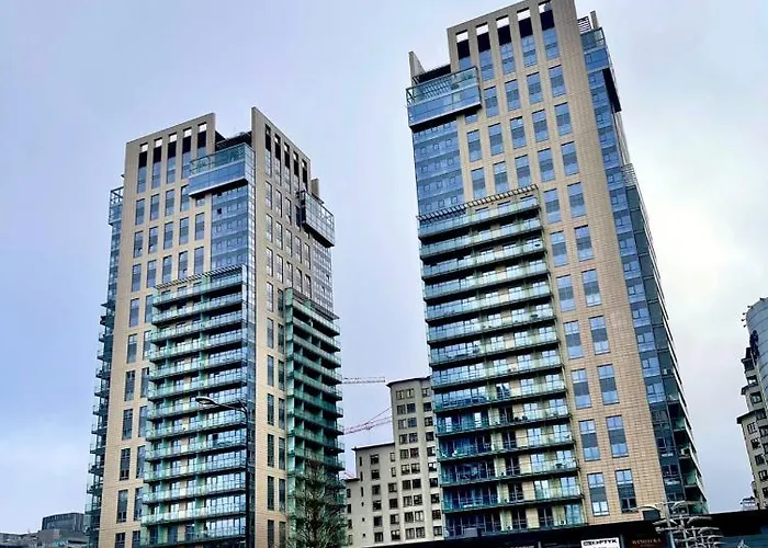 City Centre Platinum Towers Apartment