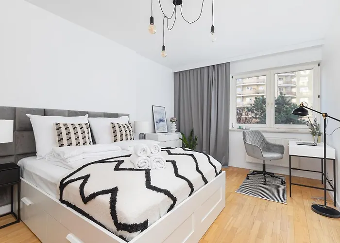 Spacious Apartment With Swimming Pool, Gym And Sauna Wwa40