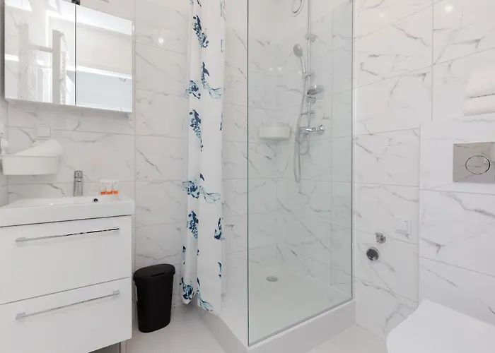 Pet-Friendly Studio Apartment Batorego Warsaw By Noclegi Renters