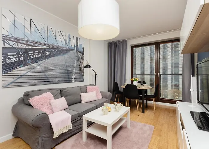 Siedmiogrodzka Apartment With Balcony & Parking Warsaw Wola By Noclegi Renters