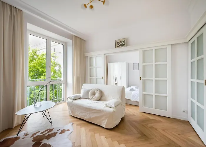Plac Konstytucji Bright Apartment