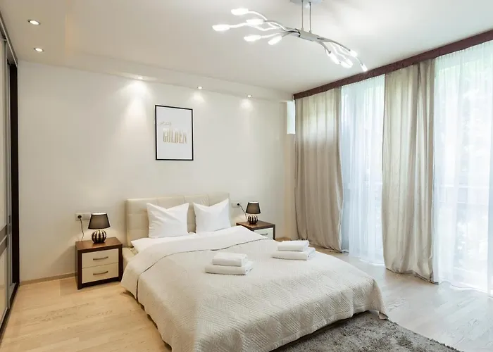 Golden Apartments Warsaw - Top Location - Grzybowska 5
