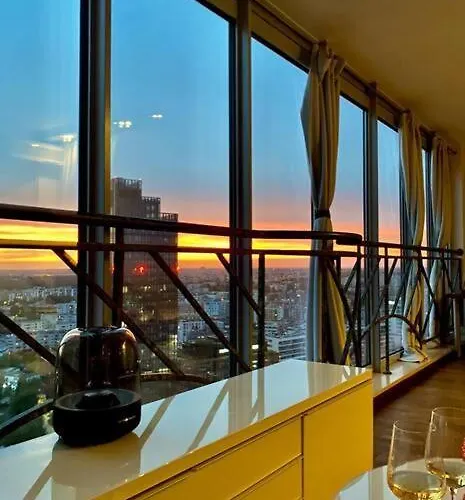 Warsaw Skyline View, City Loft With Parking Space