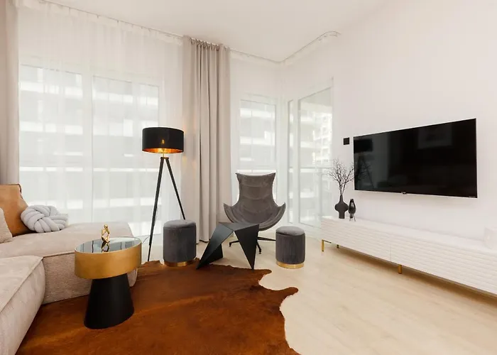 Lux Apartment Kasprzaka 29 With Parking By Renters Prestige