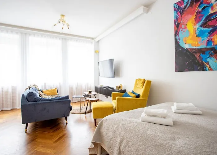 Close - Luxury Apartment - City Center-Top Location - Zurawia