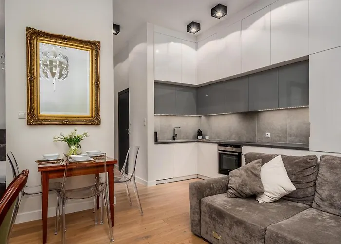 Old Town Apartments - Near The Barbakan By Sun & Snow
