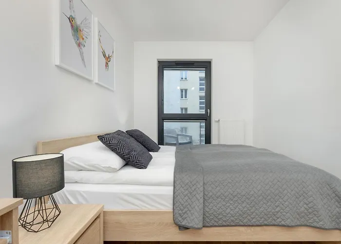 Chlodna Modern Apartment Near The Warsaw Centre By Noclegi Renters