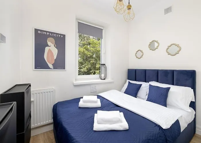 Ecru Elegant & Charming Apartment With Bedroom Wwa15