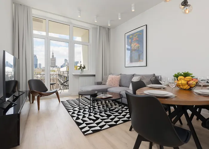 City Panorama Spacious Apartment By Renters Prestige