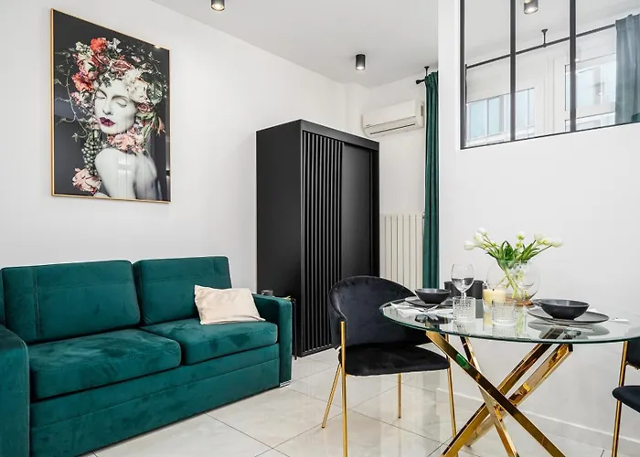 Widok Apartments Near The Palace Of Culture And Science By Sun & Snow