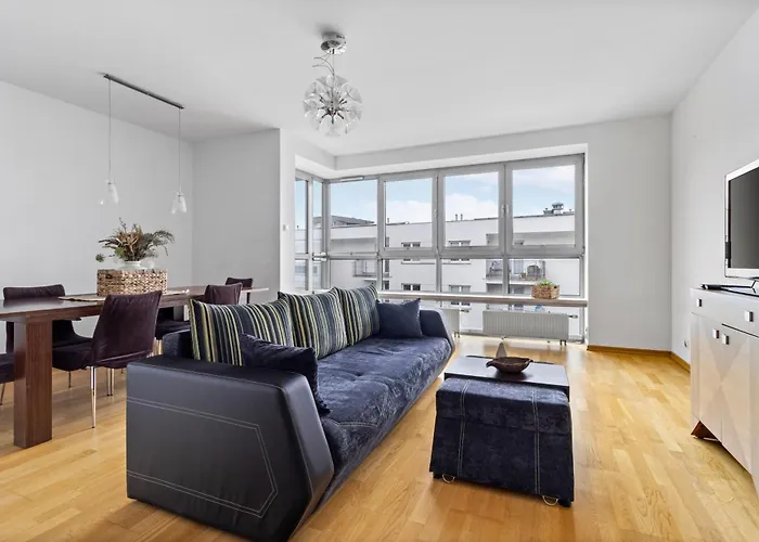 Zawiszy Apartment By Esteum Host