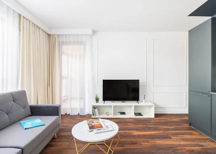 Elegant Apartment Next To The Metro Station By Rent Like Home