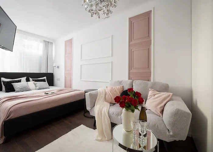 So Chic! 2-Bedroom Urban Suite 900M To Central Station Metro Rondo Onz