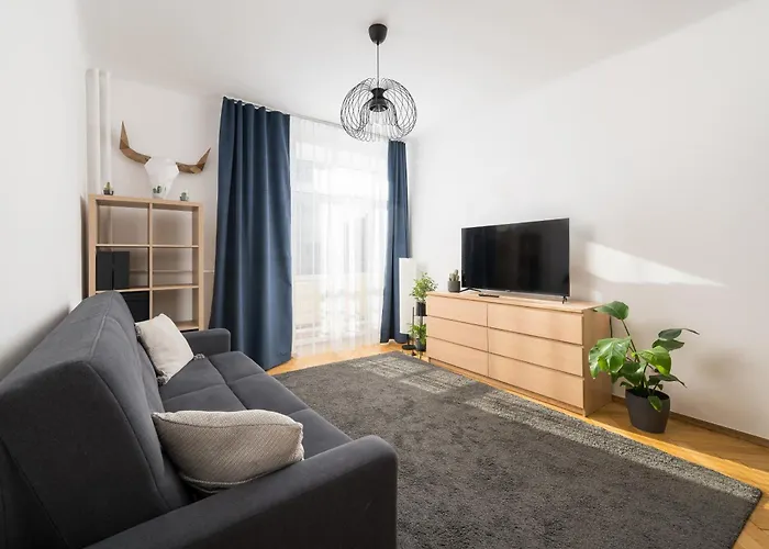 Park Praski Inviting Apartment