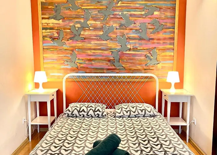 Bezagenta Oldtown1 Close To Metro, Fast Wifi/Netfl
