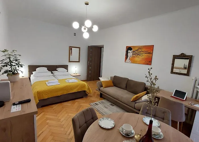 Klimatyczny Apartament Na Bielanach Przy Metrze