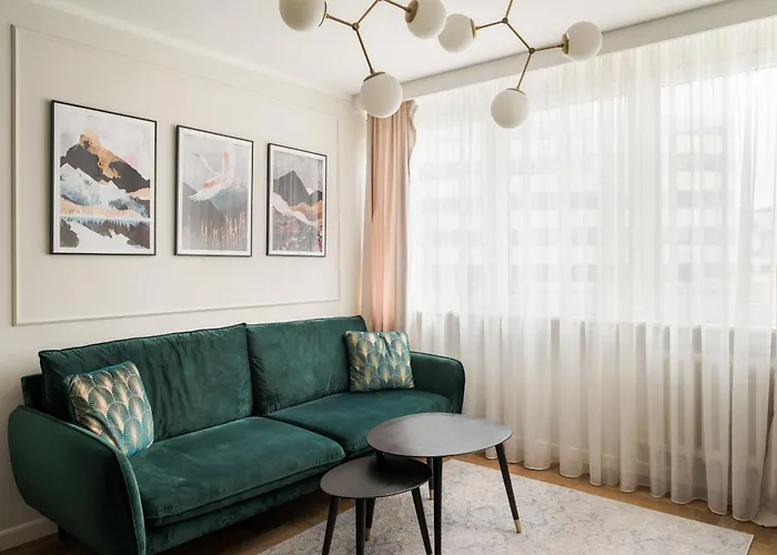 Metro Wierzbno Deluxe Apartment