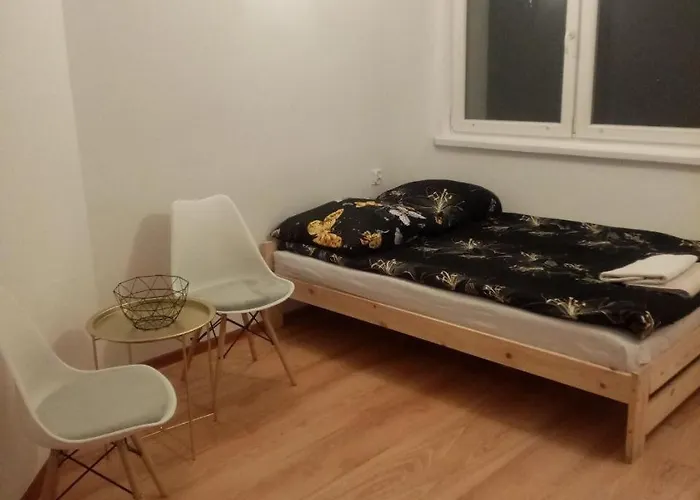 Na Room Near Old Town Of Warsaw